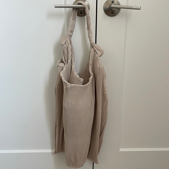 Mango Pleated Tote - Picture 2 of 9